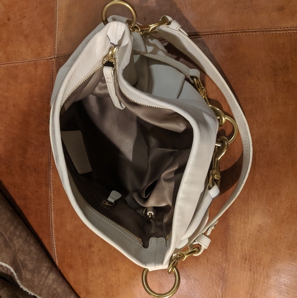 White Coach "Ergo" Pleated Leather Hobo Bag - EUC - Picture 4 of 8